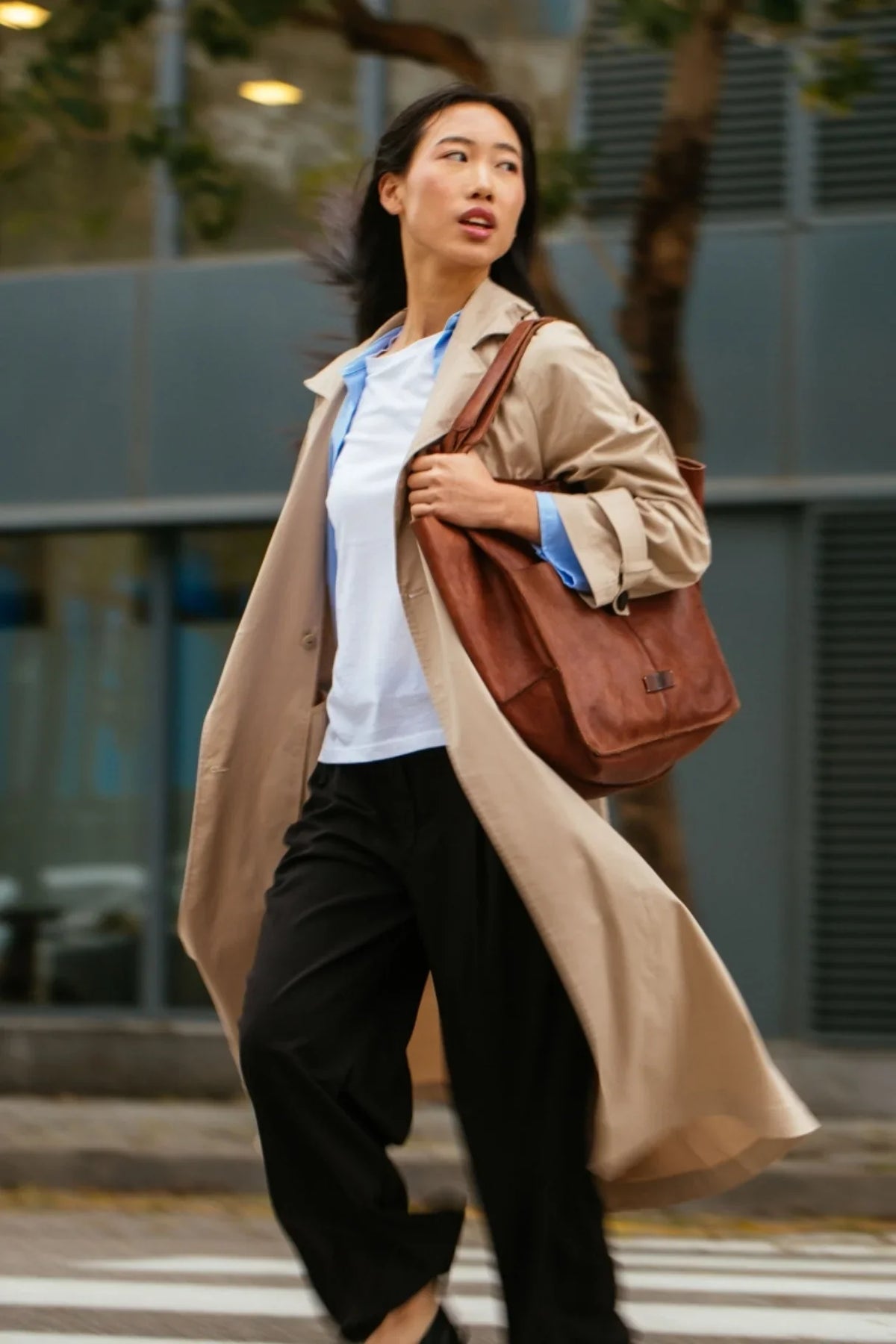Grand sac cabas en cuir lavé camel Biba Homer, vue de face