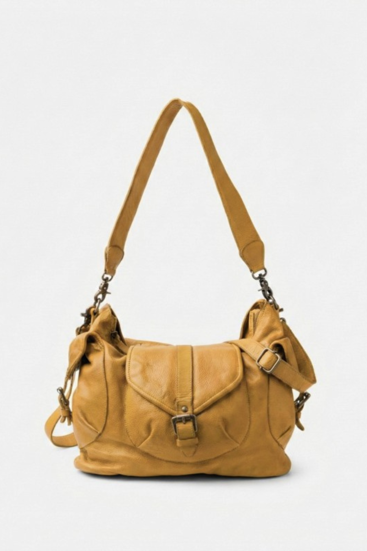 Sac besace en cuir jaune moutarde avec poche frontale à boucle et bandoulière ajustable