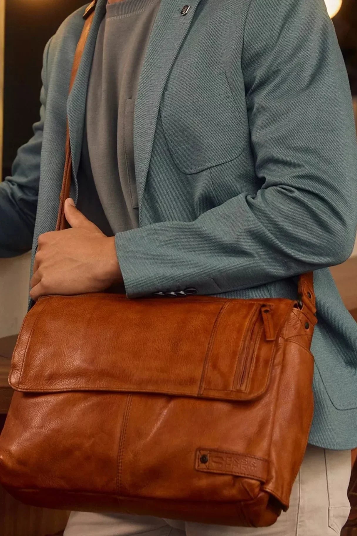 Sac cartable à bandoulière Cognac