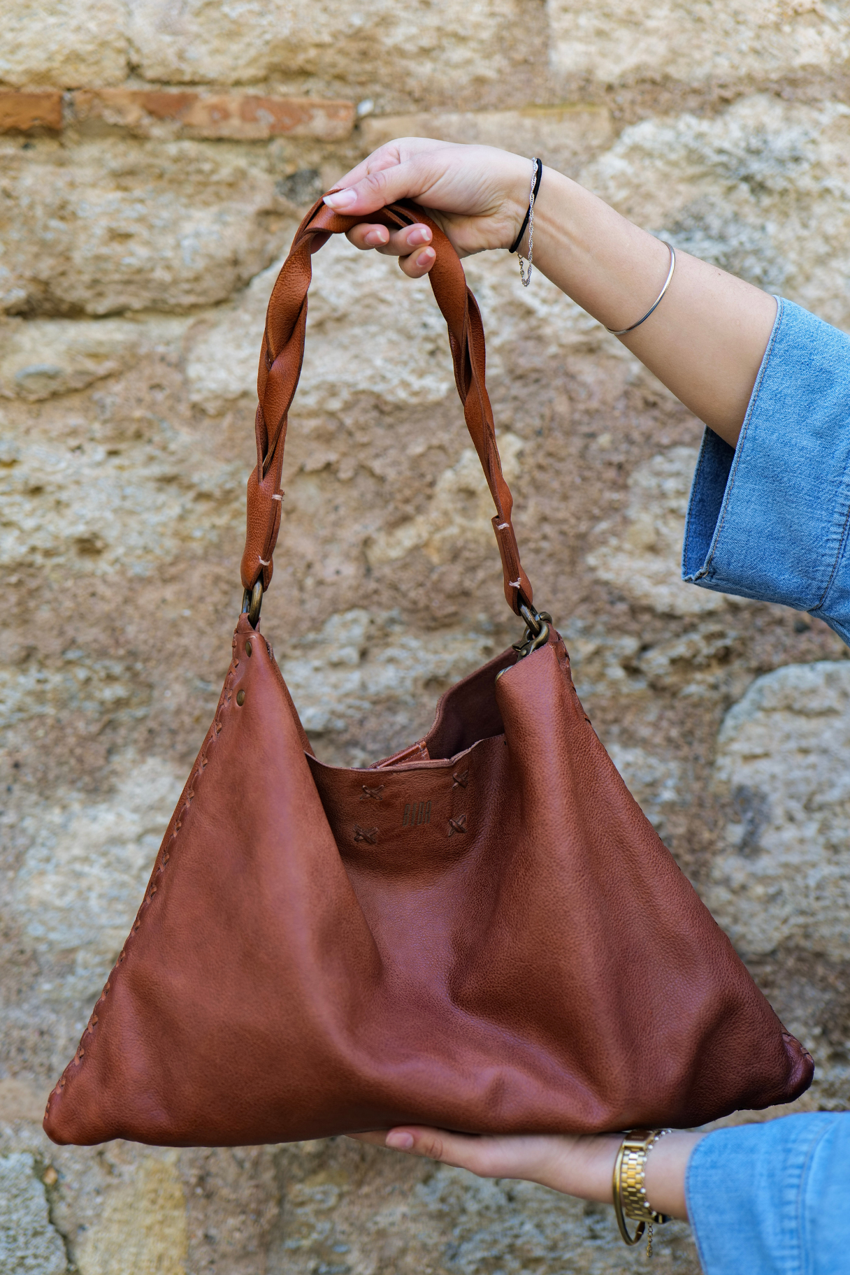 Sac hobo BIBA Burwood BUR3L en cuir cognac anse tressée