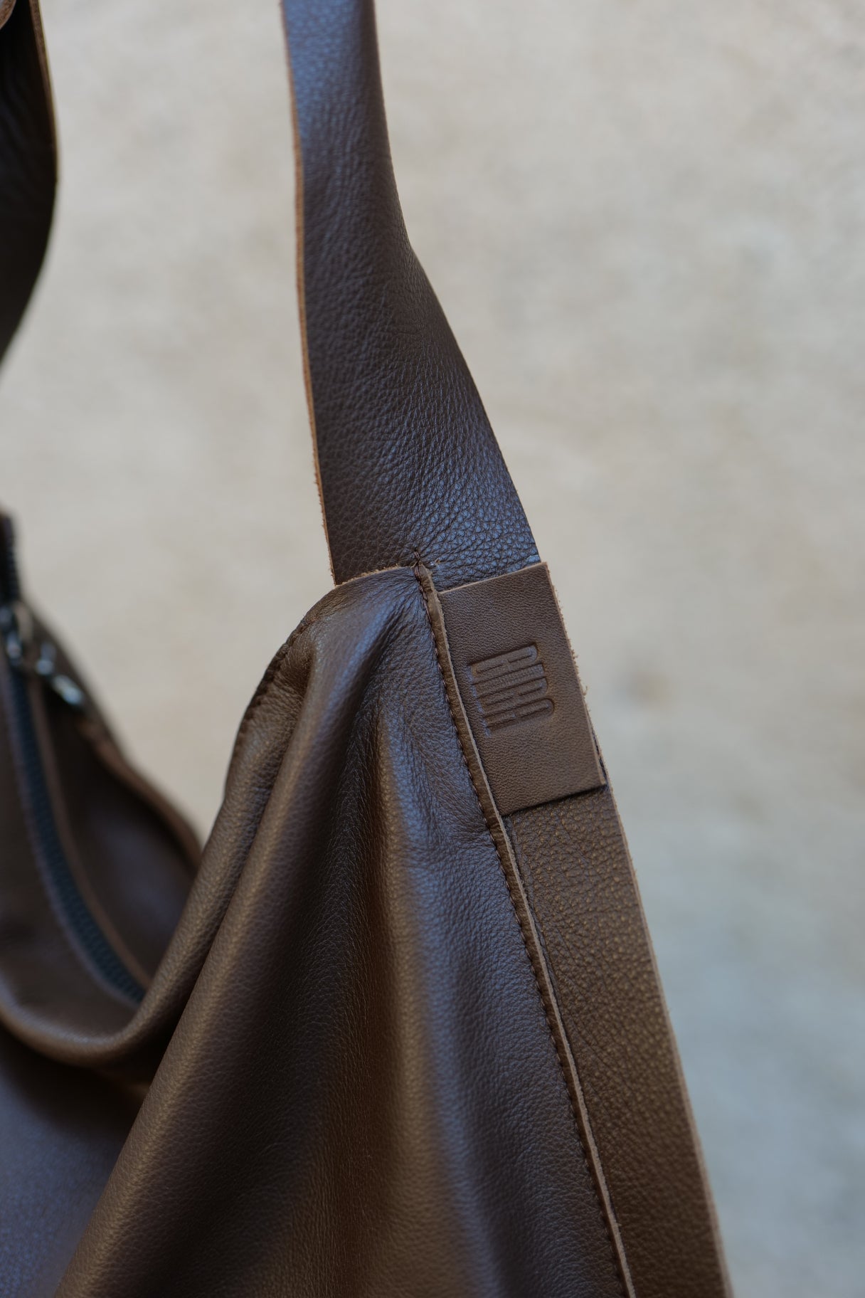 Sac hobo en cuir Vienna VIE1L – BIBA KO