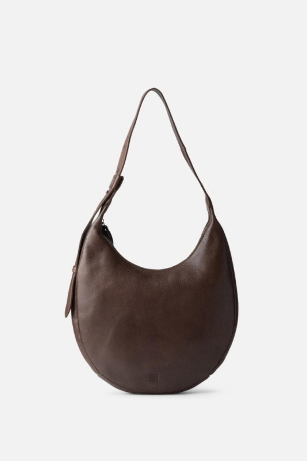 Grand sac hobo plat Biba en cuir de vachette lavé marron, 39 x 33 x 4 cm