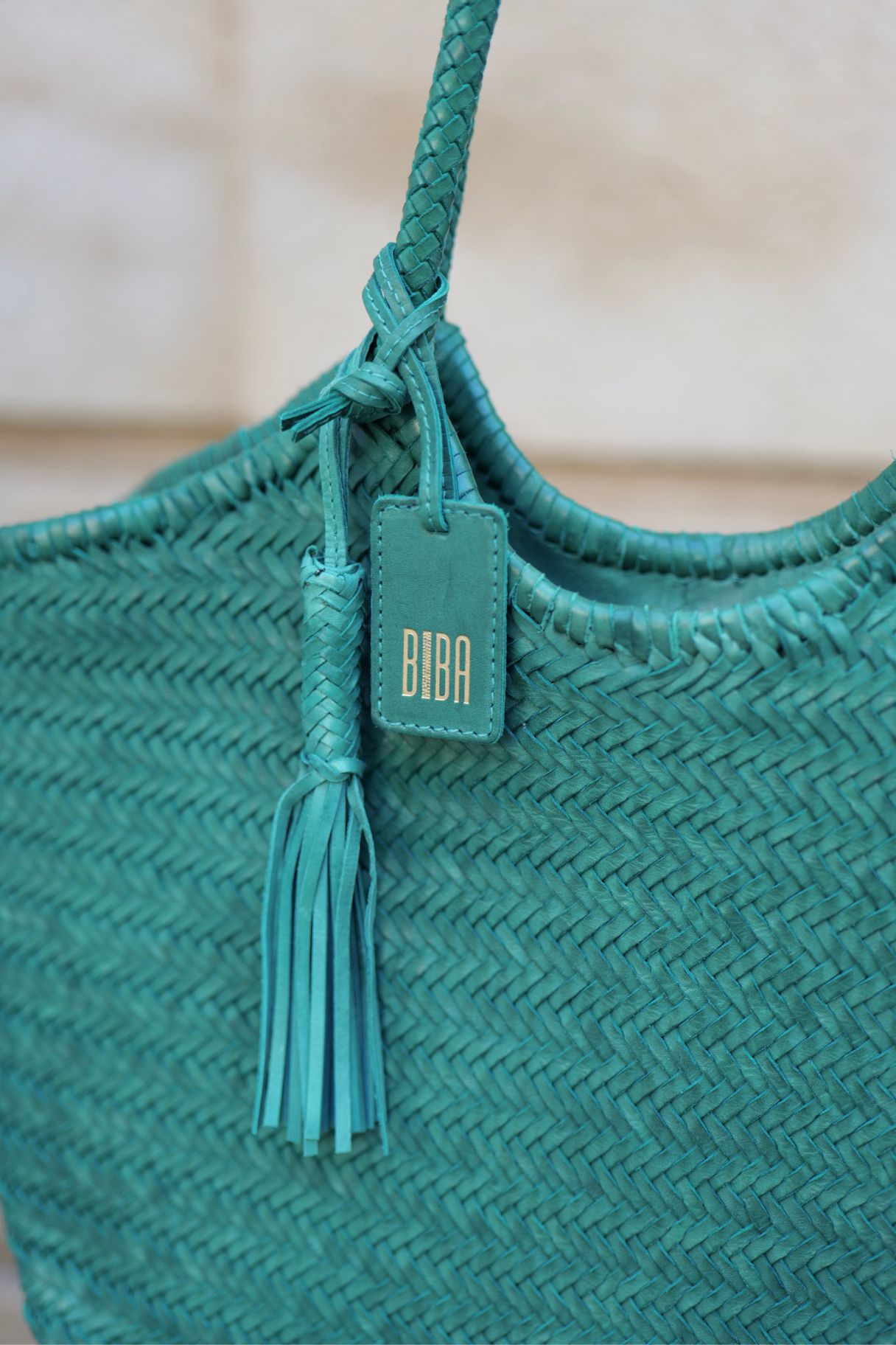 Sac à main BIBA Perkins PER10L en cuir tressé couleur turquoise, détails
