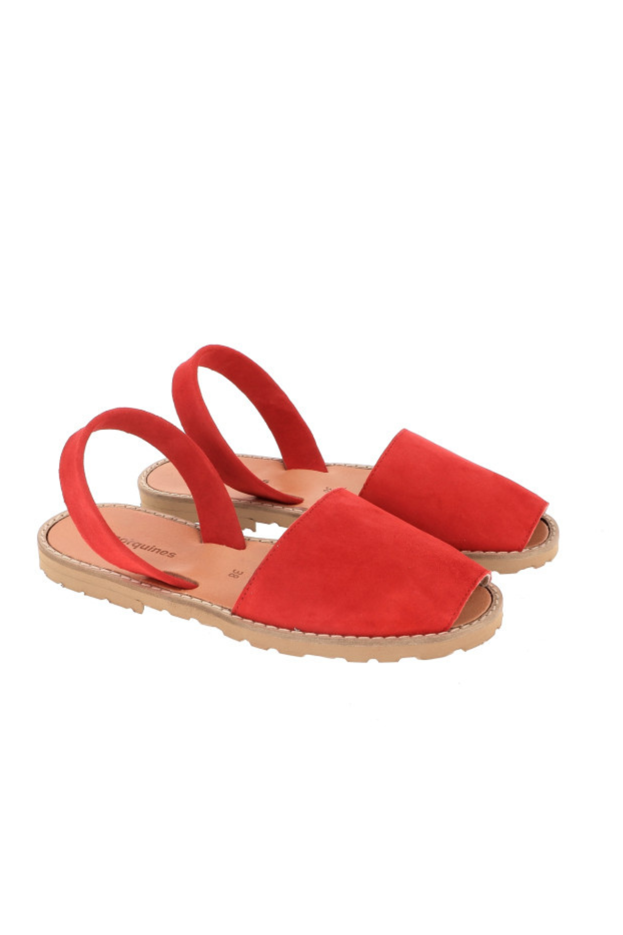 Sandales minorquines en cuir rouge – vue trois-quarts
